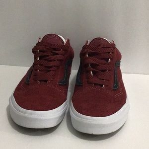 Vans U OLD Skool shoes size 9.5 color burgundy
